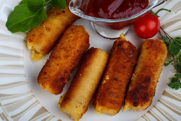 Bastoncini di formaggio fritto — Foto Stock