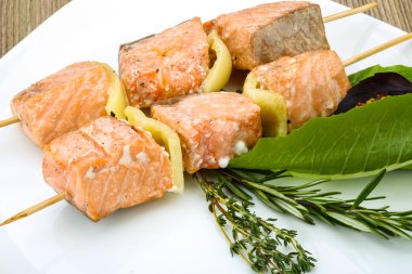 Lezzetli somonu şiş