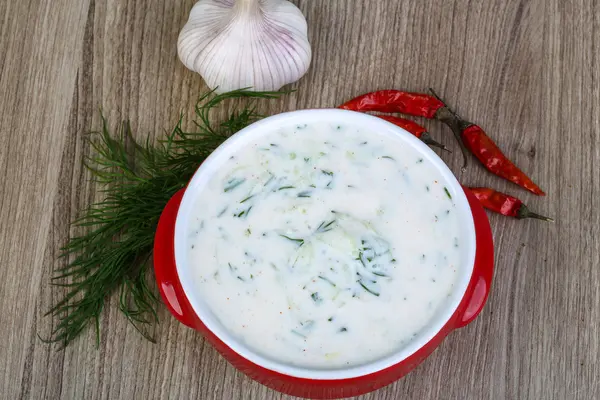 Cocina tradicional griega Tzatziki — Foto de Stock