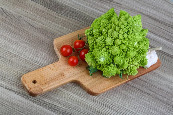 Romanesco exotiska kål — Stockfoto