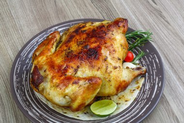 sıcak ızgara tavuk