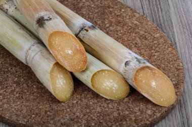 Olgun şeker çubukları