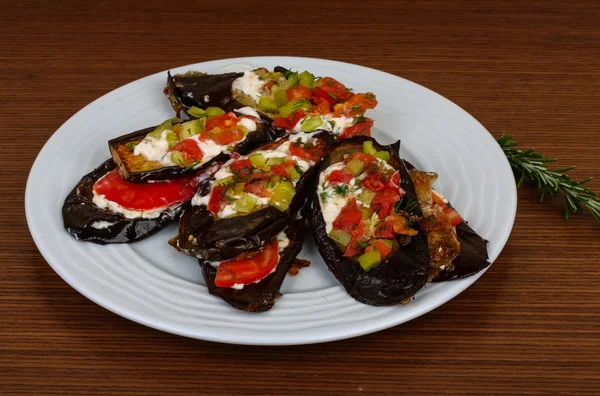 ızgara patlıcan domates ile