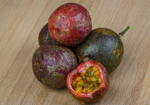 Tropical Passion Fruit — Stock Photo, Image