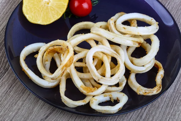 Gebratene Tintenfischringe — Stockfoto