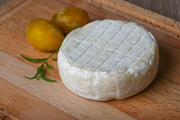 Ronde Brie kaas — Stockfoto