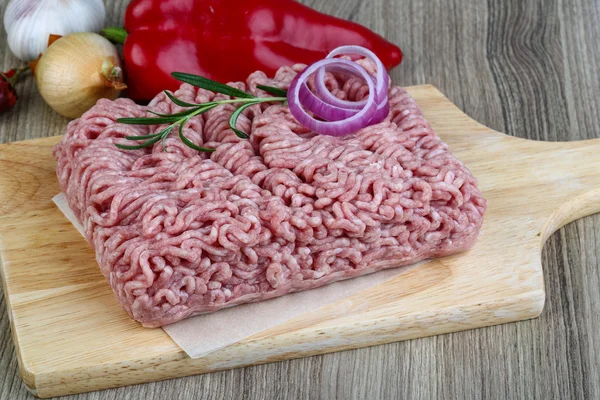 Rå köttfärs griskött — Stockfoto