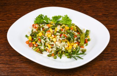 Sebze ile Meksika pirinç