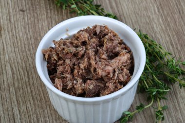 Konserve ton balığı et