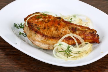 ızgara domuz biftek