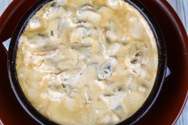 Tavuk lezzetli Julienne