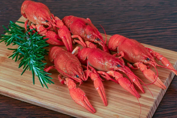 로즈마리와 삶은 Crayfishes — 스톡 사진