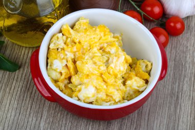 Kahvaltı pişmiş yumurta