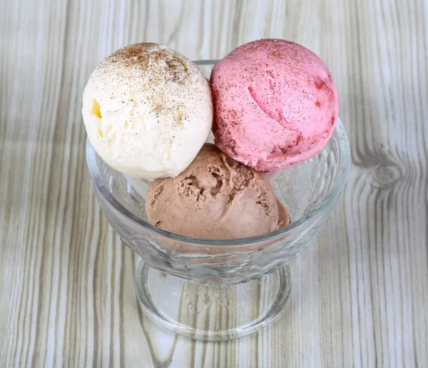 Palle di gelato freddo — Foto Stock