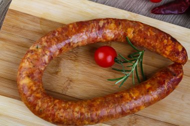 Sosis halka kiraz domates ile