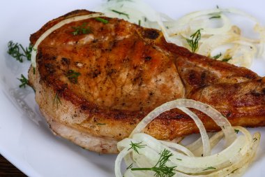 ızgara domuz biftek