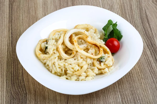 Kuchnia Włoska - kalmary risotto — Zdjęcie stockowe