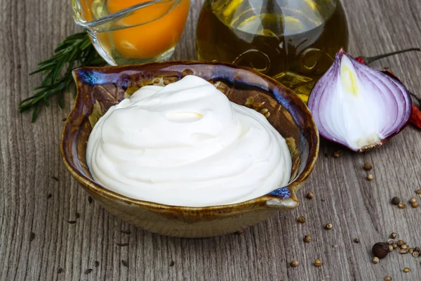 Mayonnaise-Sauce in Schüssel — Stockfoto