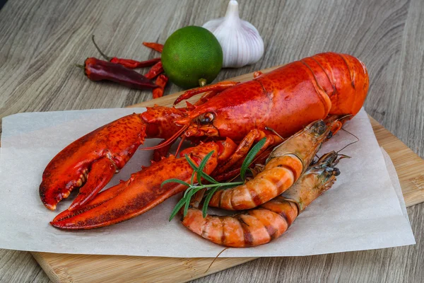 Lobster and shrimps — Stock Photo, Image