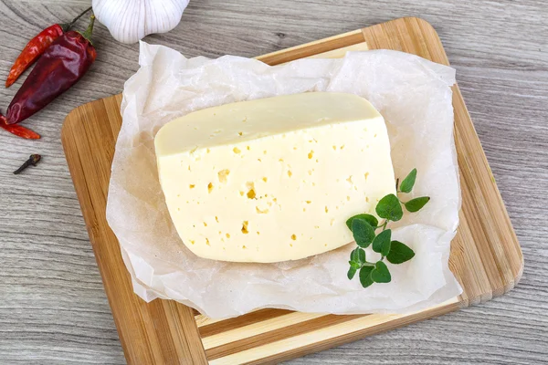Parte del queso redondo — Foto de Stock