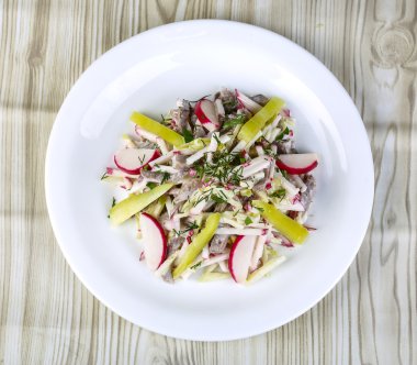 tavuk ve turp salatası