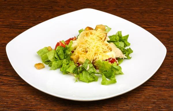 Tavuklu Sezar salatası — Stok fotoğraf