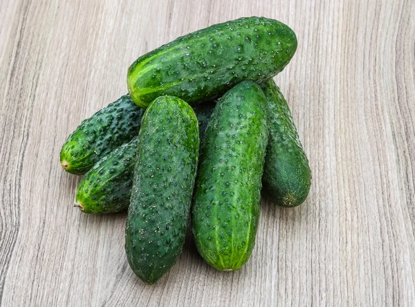 Verse groene komkommer — Stockfoto