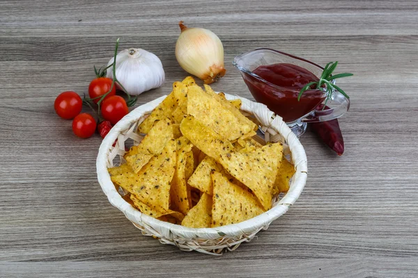 Nachos fritos con tomate — Foto de Stock