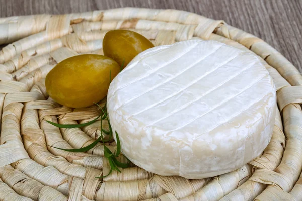 Formaggio Brie rotondo — Foto Stock