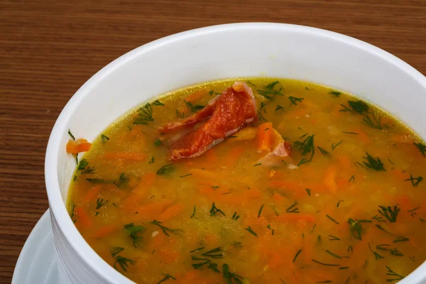 Deliciosa sopa de ervilha com costelas — Fotografia de Stock