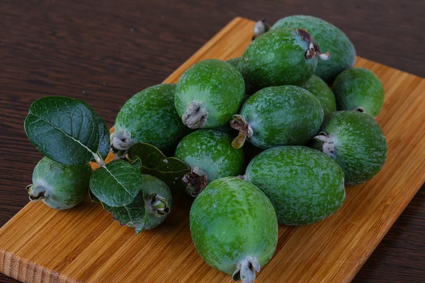 Fruta Feijoa madura e fresca — Fotografia de Stock