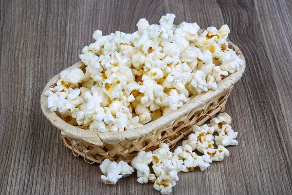 Čerstvý horký Popcorn — Stock fotografie