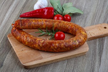 Sosis biberiye ve domates ile