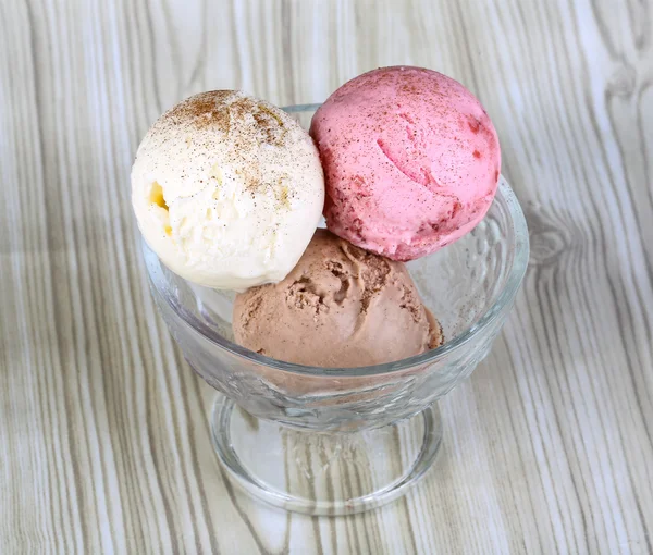 Palle di gelato freddo — Foto Stock