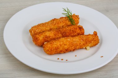 Kızarmış peynirli çubuk