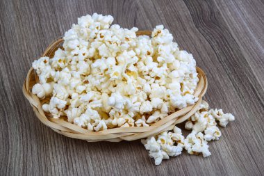 Taze sıcak patlamış mısır