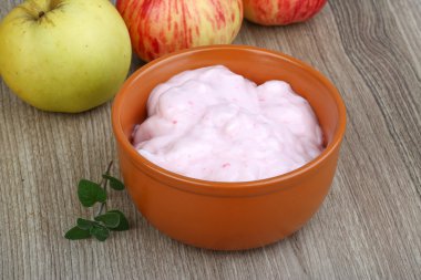 Taze Srawberry yoğurt