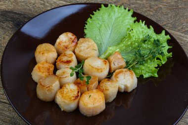 Soslu fırında tarak