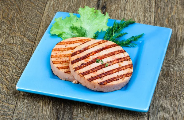 Gegrilde viskoekjes voor fishburger — Stockfoto