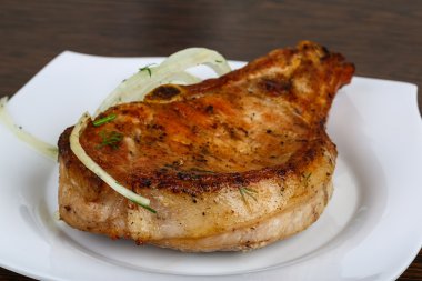 ızgara domuz biftek