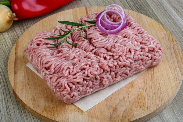 Rå köttfärs griskött — Stockfoto