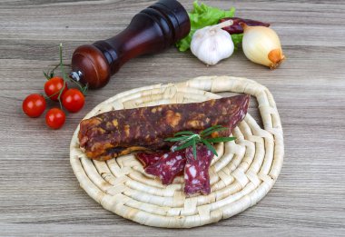 Salam sosis rosemary ile