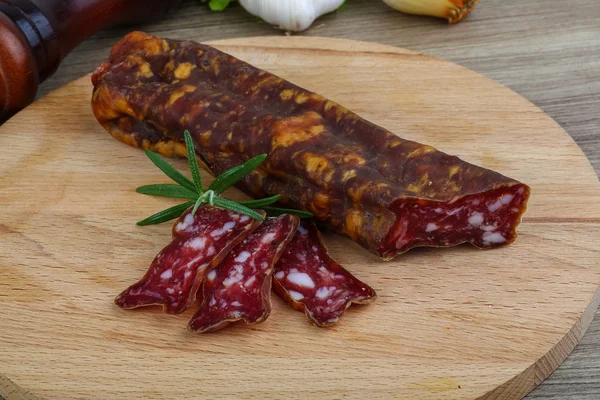 Salsiccia di salame con rosmarino — Foto Stock