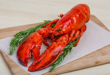 Taze haşlanmış ıstakoz