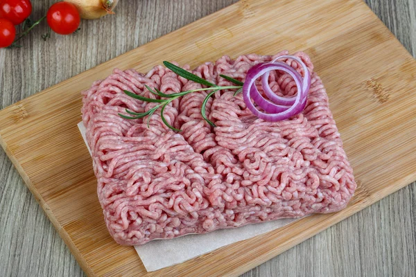 Сырое мясо свинины — стоковое фото