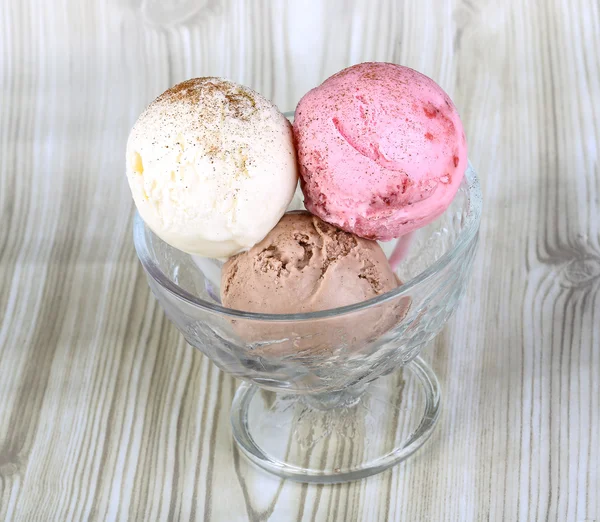 Palle di gelato freddo — Foto Stock