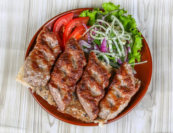 Kebab de carne com cebola — Fotografia de Stock