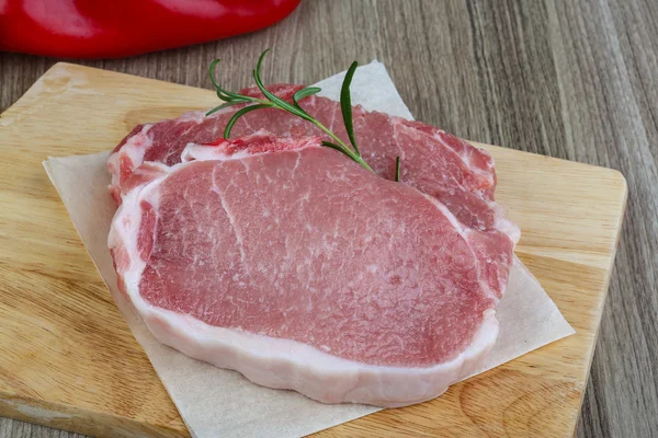 Bife de porco cru — Fotografia de Stock