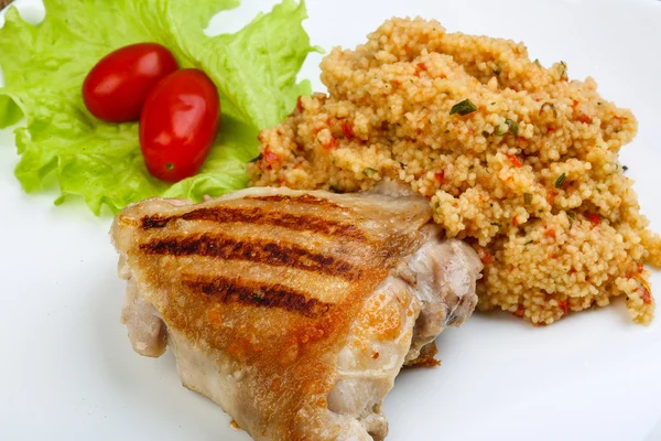 Gebraden kip met couscous — Stockfoto