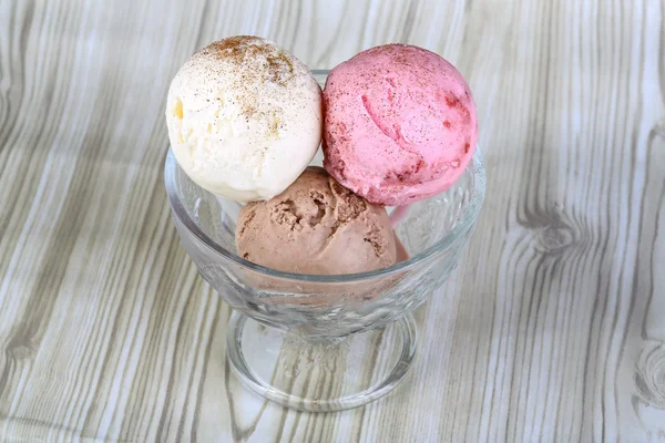 Palle di gelato freddo — Foto Stock